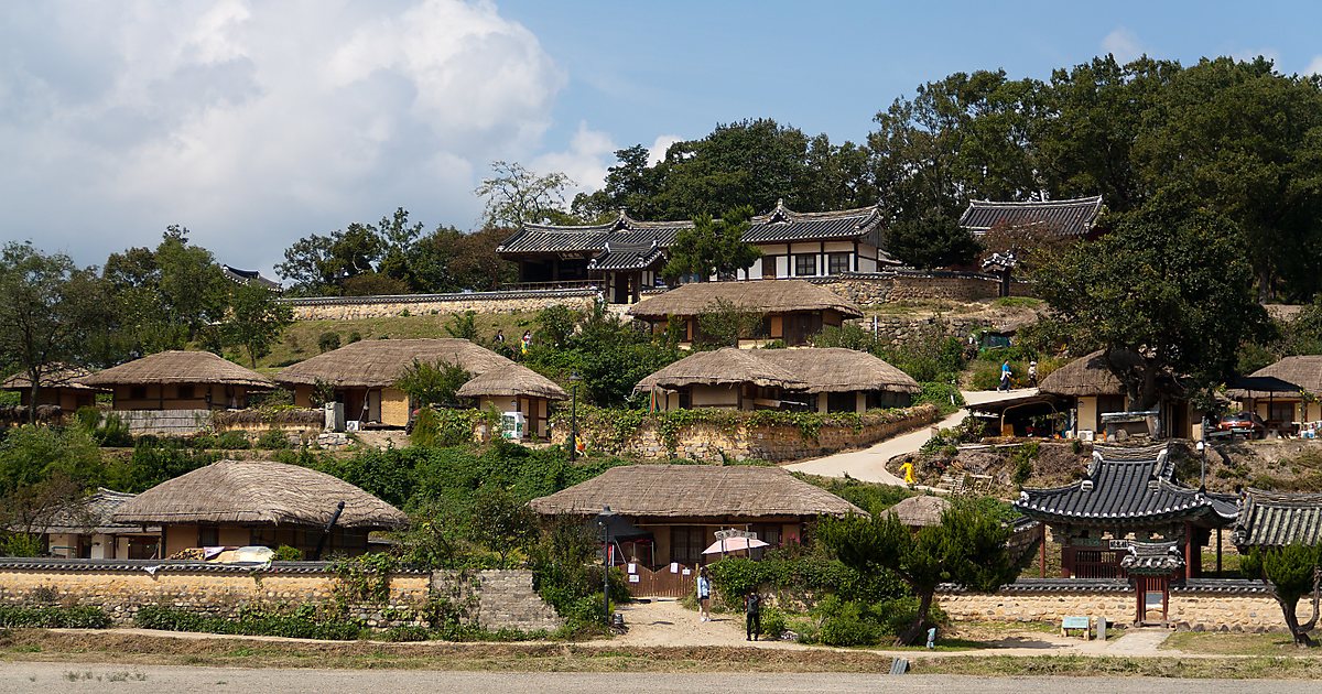 Яндон — традиционная корейская деревня времён династии Чосон